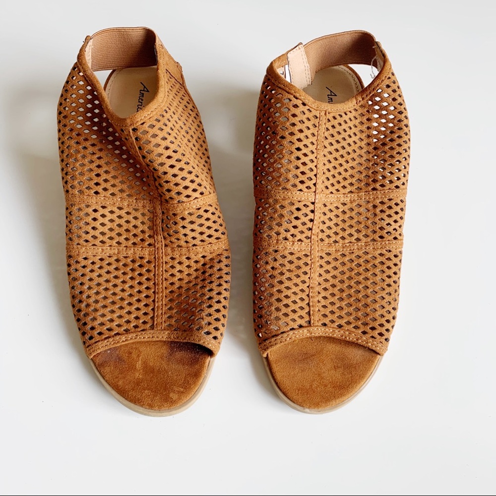 American Eagle peep toe booties